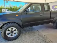Usata Nissan Navara 133 CV (97 kW) 2003 Nero Pick-up