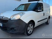 Usata Opel Combo 105 CV (77 kW) 2015 Bianco Monovolume