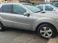Usata Mercedes ML320 2006 Grigio SUV