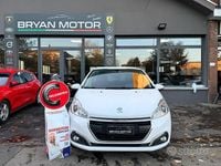 Usata Peugeot 208 Active 82 CV (60 kW) 2015 Bianco Utilitaria