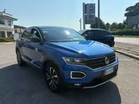 Usata VW T-Roc Style 116 CV (85 kW) 2020 Blu ravenna tetto nero SUV