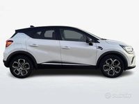Usata Renault Captur Techno 91 CV (66 kW) 2023 Bianco nacrè tetto nero SUV