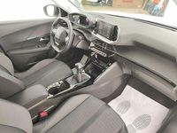 Usata Peugeot 2008 Allure 101 CV (74 kW) 2022 Bianco SUV