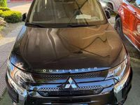 Usata Mitsubishi Outlander P-HEV 135 CV (99 kW) 2020 Nero SUV