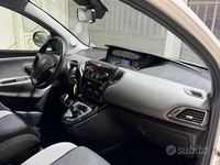 Usata Lancia Ypsilon 80 CV (58 kW) 2015 Bianco Utilitaria