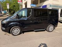 Begagnad Ford Tourneo Titanium 131 HK (96 kW) 2022 Svart Minibuss