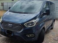 Usata Ford Tourneo Custom 136 CV (100 kW) 2022 Blu/azzurro Furgone