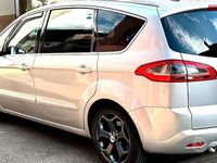 Begagnad Ford S-MAX Titanium 163 HK (119 kW) 2011 Grå Minibuss