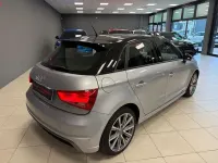 Usata Audi A1 90 CV (66 kW) 2015 Argento Utilitaria