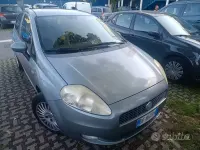 Usata Fiat Grande Punto 75 CV (55 kW) 2007 Grigio Utilitaria