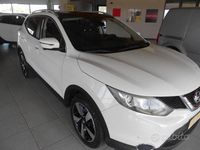 Usata Nissan Qashqai Tekna 131 CV (96 kW) 2016 Bianco perlato SUV