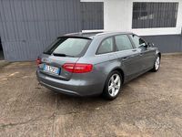 Usado Audi A4 150 CV (110 kW) 2013 Gris Familiar