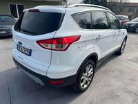 Usata Ford Kuga Titanium 150 CV (110 kW) 2016 Bianco SUV