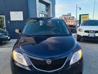 usata Lancia Ypsilon 1.2 69 CV 5 porte Silver