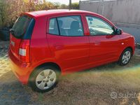 Usata Kia Picanto 61 CV (44 kW) 2007 Rosso Utilitaria