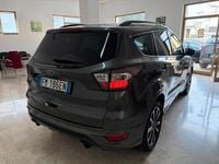 Usata Ford Kuga Business Edition 119 CV (87 kW) 2017 Grigio SUV