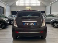 Occasion Lancia Ypsilon 60 PK (44 kW) 2010 Paars Hatchback