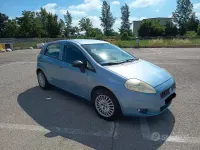 Usata Fiat Grande Punto Active 75 CV (55 kW) 2008 Blu Utilitaria