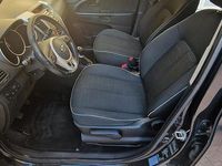 Usata Kia Venga 90 CV (66 kW) 2010 Nero Utilitaria