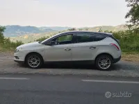 Usata Lancia Delta 120 CV (88 kW) 2012 Bianco Utilitaria