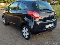 Usata Ford Ka 67 CV (49 kW) 2015 Nero Berlina