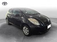 Usata Toyota Yaris Sol 69 CV (50 kW) 2008 Argento Utilitaria