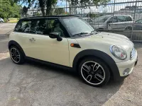 Usata Mini Cooper Chili 120 CV (88 kW) 2007 Bianco Utilitaria