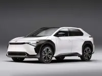 Nuova Toyota bZ4X 60 kW (82 CV) 2025 Argento SUV