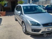 Usata Ford Focus S 110 CV (80 kW) 2006 Grigio Station wagon