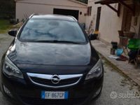 Usata Opel Astra Cosmo 101 CV (74 kW) 2011 Nero Station wagon
