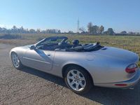 Usata Jaguar XK8 284 CV (208 kW) 2001 Grigio Cabrio