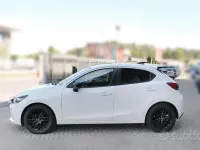 Usata Mazda 2 Homura-Line 75 CV (55 kW) 2023 Bianco Utilitaria