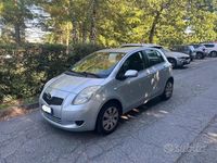 Usata Toyota Yaris 69 CV (50 kW) 2007 Grigio Berlina