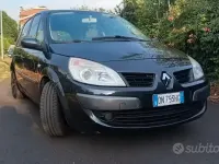 Usata Renault Scénic III 110 CV (80 kW) 2009 Grigio Monovolume