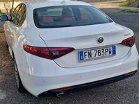Usata Alfa Romeo Giulia Super 150 CV (110 kW) 2018 Bianco Berlina