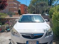 Usata Opel Astra Cosmo 95 CV (69 kW) 2011 Bianco Berlina