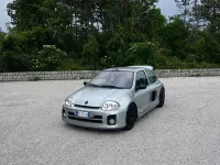Usata Renault Clio II 226 CV (166 kW) 2001 Berlina