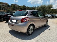 Usata Peugeot 208 82 CV (60 kW) 2013 Marrone Utilitaria