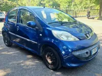 Usata Peugeot 107 68 CV (50 kW) 2007 Blu/azzurro Utilitaria