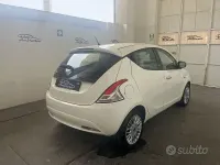 Usata Lancia Ypsilon Gold 69 CV (50 kW) 2018 Bianco Utilitaria