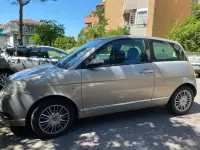 Usata Lancia Ypsilon 60 CV (44 kW) 2007 Argento Utilitaria