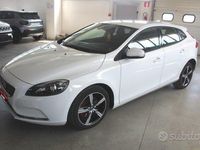 Usata Volvo V40 Business Edition 120 CV (88 kW) 2016 Bianco Station wagon