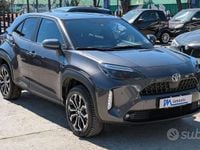 Usata Toyota Yaris Hybrid Trend 92 CV (67 kW) 2022 Grigio Monovolume