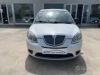 Begagnad Lancia Ypsilon 69 HK (50 kW) 2011 Grå Halvkombi