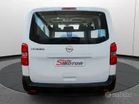 Usata Opel Vivaro-e Combi 144 CV (105 kW) 2020 Bianco Monovolume