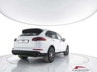 Usata Porsche Cayenne 250 CV (183 kW) 2016 Bianco SUV