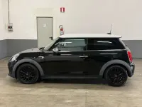 Usata Mini Cooper D 116 CV (85 kW) 2016 Nero Utilitaria