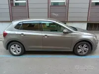 Usata VW Polo Comfortline 95 CV (69 kW) 2023 Grigio Utilitaria
