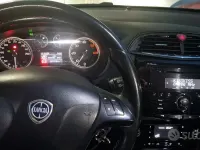 Usata Lancia Delta 103 CV (75 kW) 2014 Grigio Utilitaria