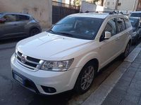 Usata Fiat Freemont Lounge 170 CV (125 kW) 2012 Bianco SUV